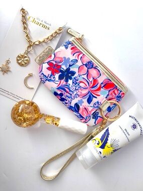 Lilly Pulitzer Accessory Bundle Floral Wristlet Nutraceuticals Skincare Necklace